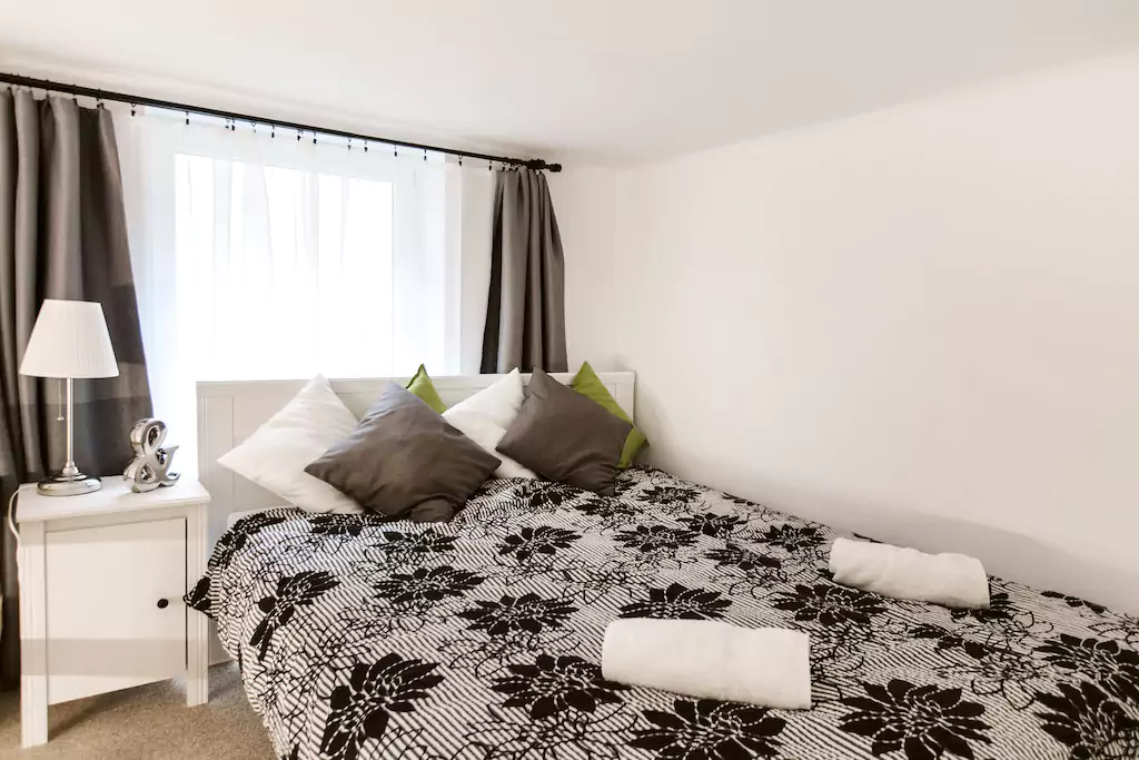 http://budapest-central-apartments.com/wp-content/uploads/2017/01/Central-king-4-00006.jpg